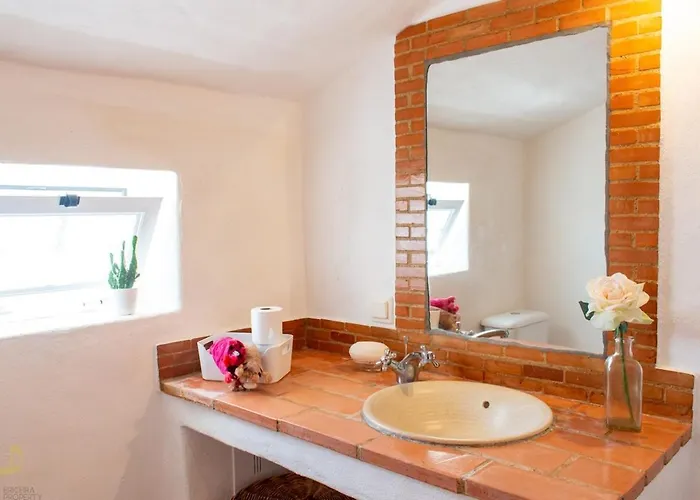 Window To The Valley *