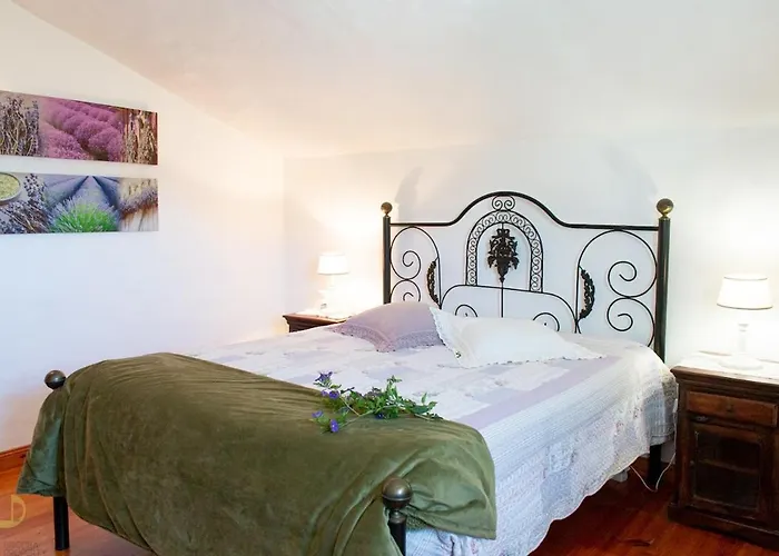 Window To The Valley Santo Isidoro