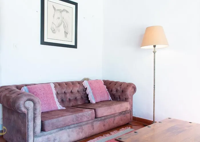 Window To The Valley * Santo Isidoro