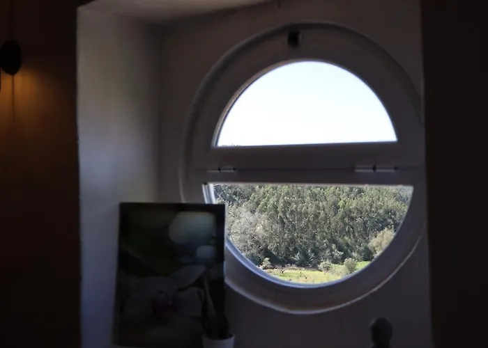 Window To The Valley Santo Isidoro