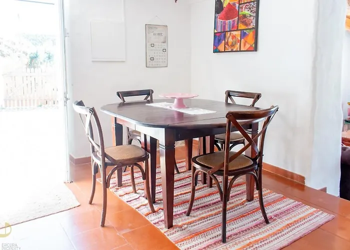 Window To The Valley * Santo Isidoro